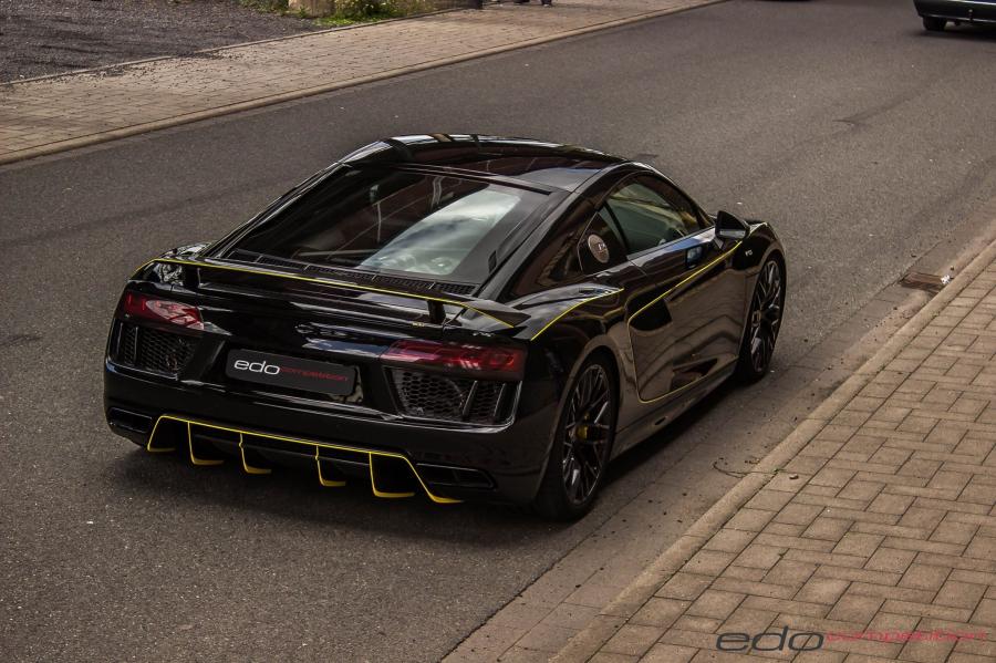  Audi R8 Spyder V10 by Edo Competition 2016 года  (фото 6 из 18)